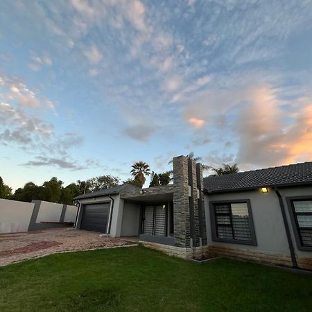 The Benjamin Accomodation Edenvale Esterno foto