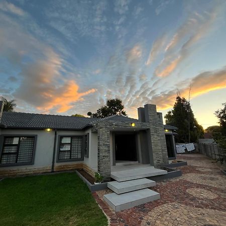 The Benjamin Accomodation Edenvale Esterno foto